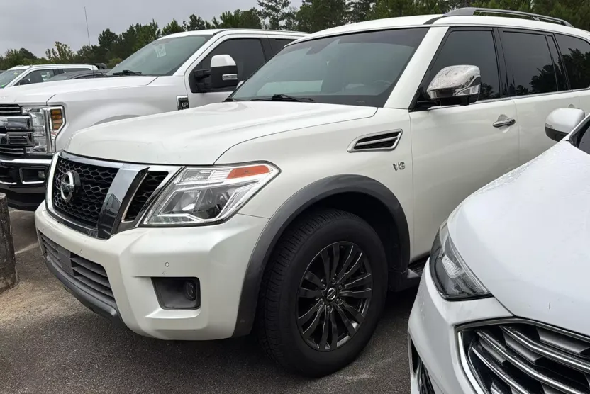 2018 Nissan Armada Platinum photo 1