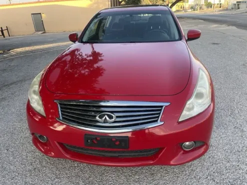 2011 Infiniti G37 photo 4