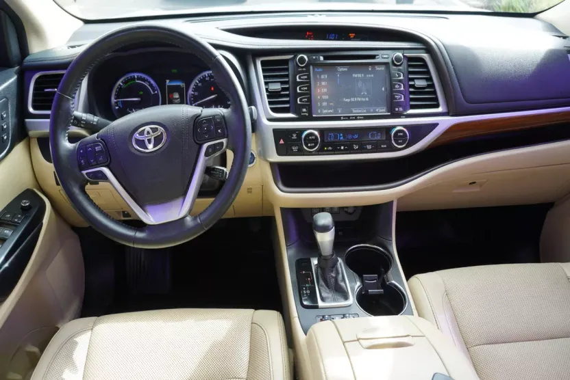 2017 Toyota Highlander Hybrid Limited photo 1