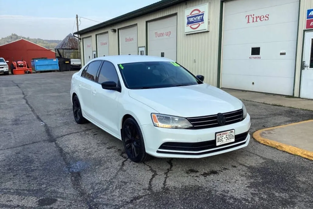 2016 Volkswagen Jetta 1.4T S photo 1
