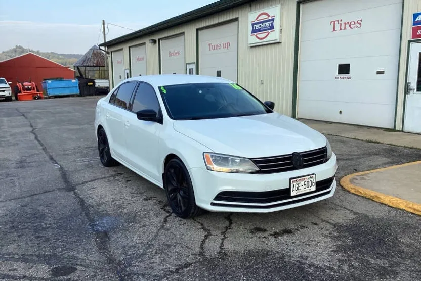 2016 Volkswagen Jetta 1.4T S photo 1