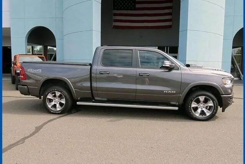 2020 Ram 1500 Laramie photo 1