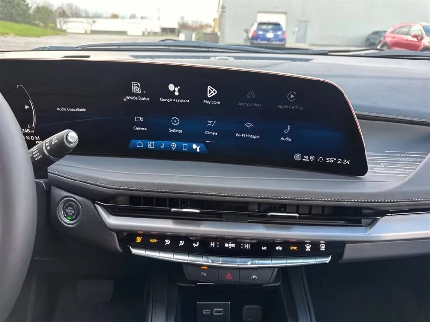 2025 Cadillac XT4 Premium Luxury photo 1