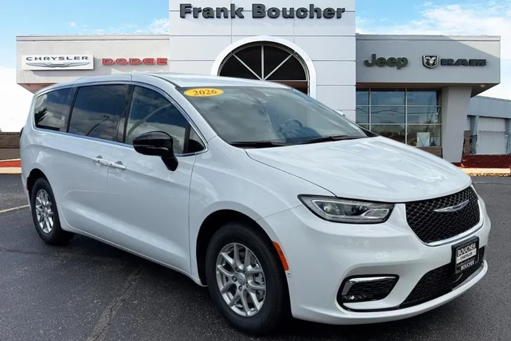 2026 Chrysler Pacifica photo 1