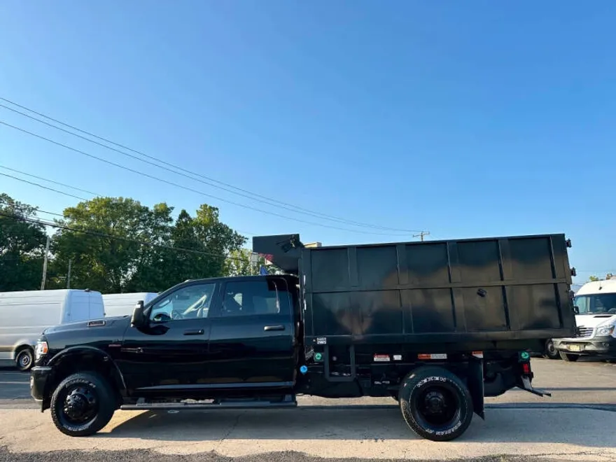 2024 Ram 3500 SLT photo 1