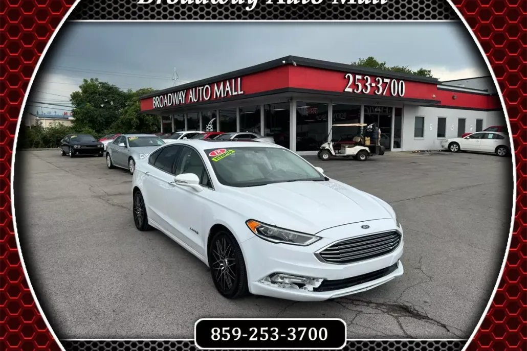 2018 Ford Fusion Hybrid Titanium photo 1
