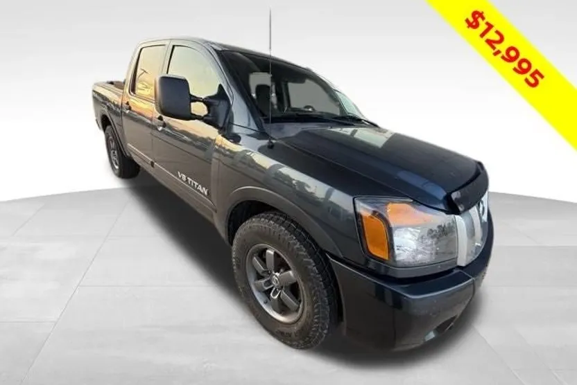 2014 Nissan Titan PRO-4X photo 1