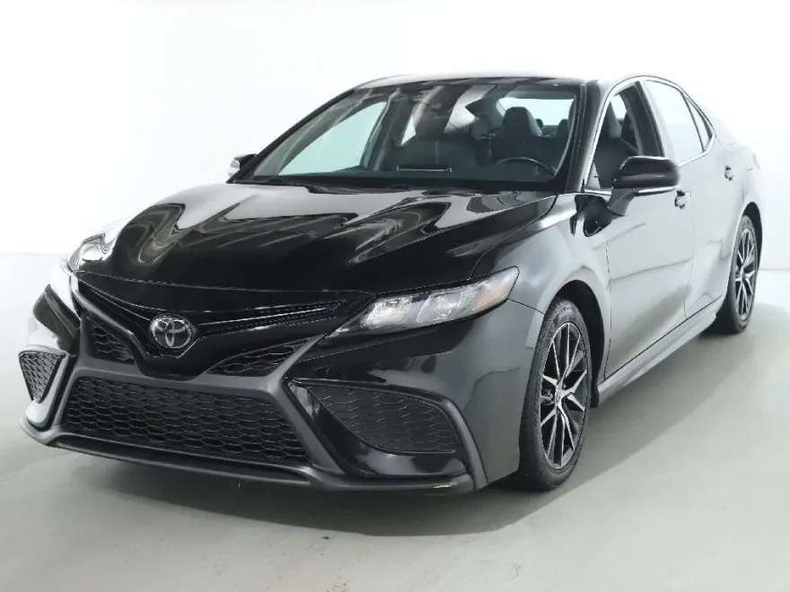 2023 Toyota Camry SE photo 1