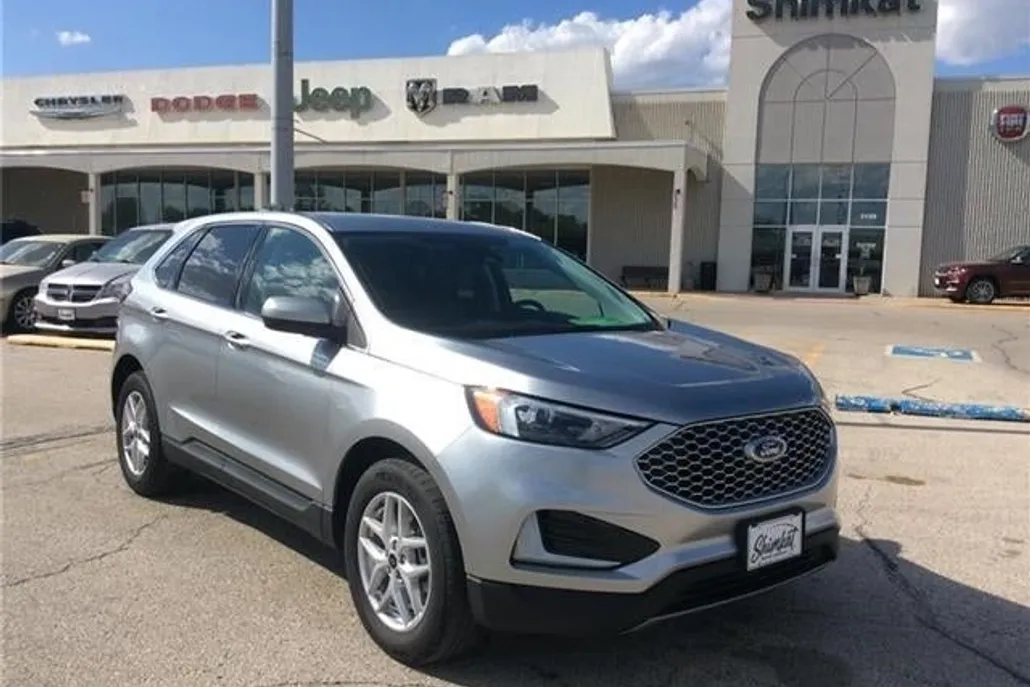 2024 Ford Edge SEL photo 1