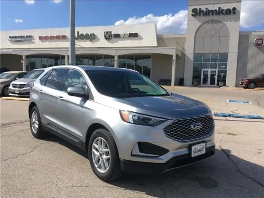 2024 Ford Edge SEL photo 1