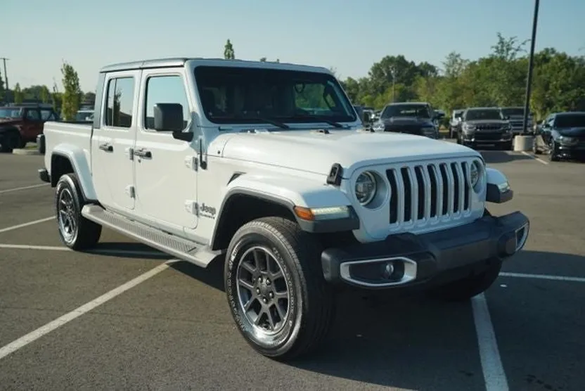 2020 Jeep Gladiator Overland photo 1