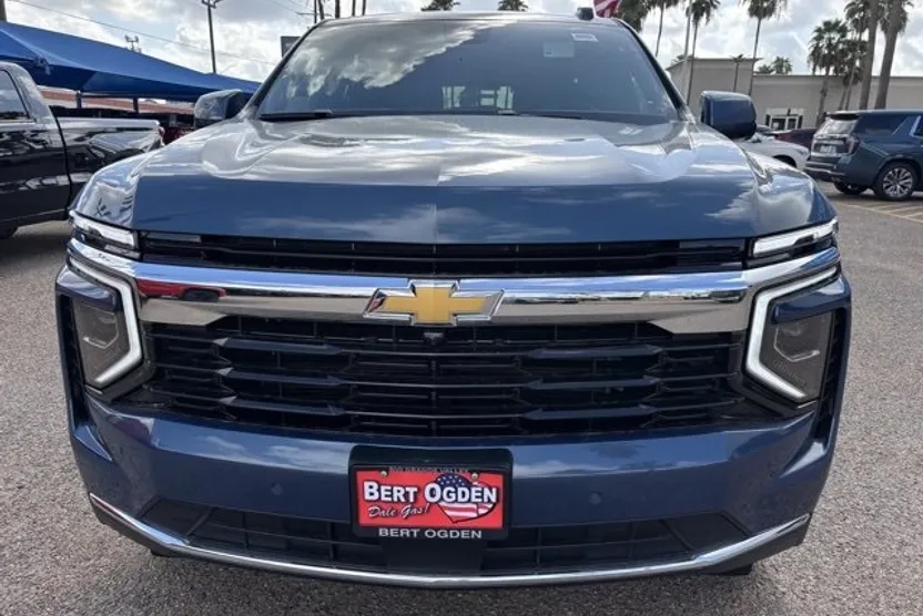 2025 Chevrolet Tahoe LS photo 1