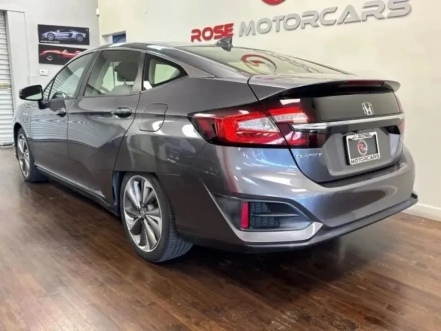 2018 Honda Clarity Plug-In Hybrid photo 1