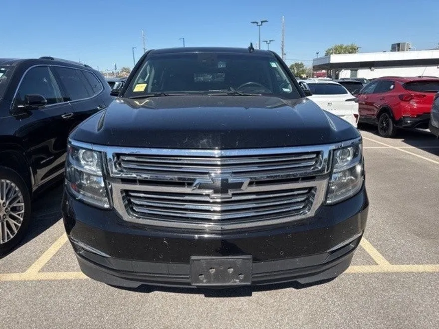 2018 Chevrolet Suburban 1500 Premier photo 1