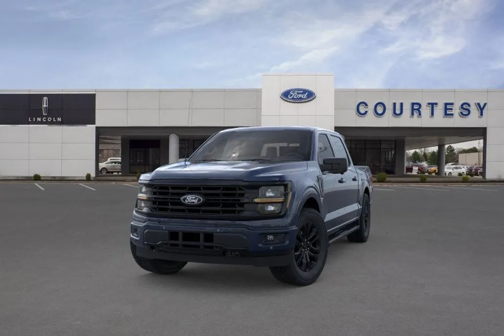 2025 Ford F-150 XLT photo 1