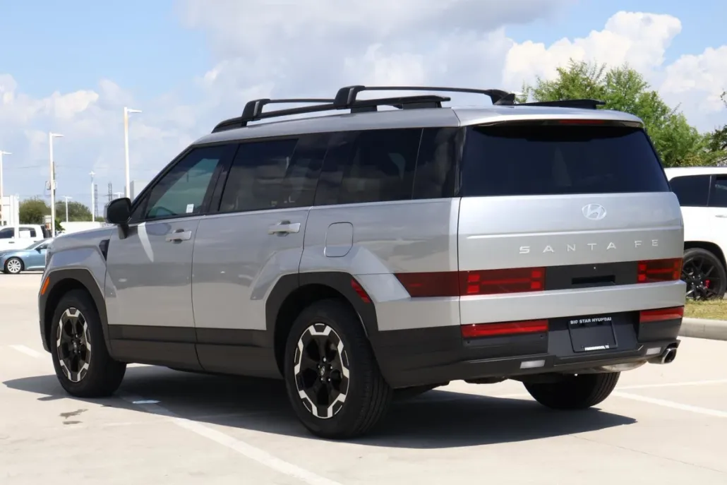 2025 Hyundai Santa Fe SEL photo 1