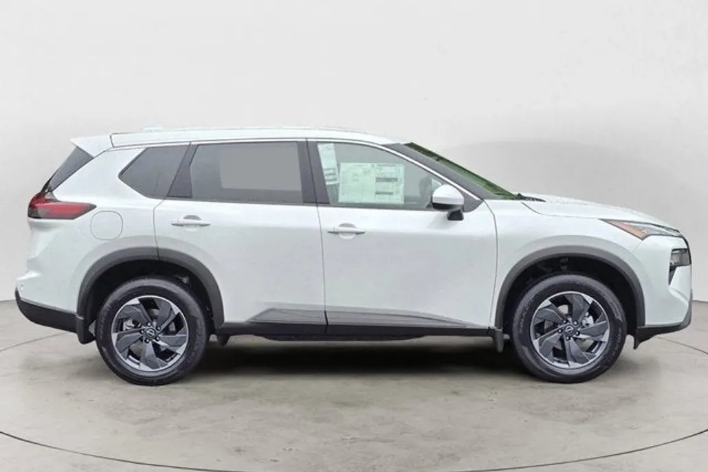 2025 Nissan Rogue SV photo 1