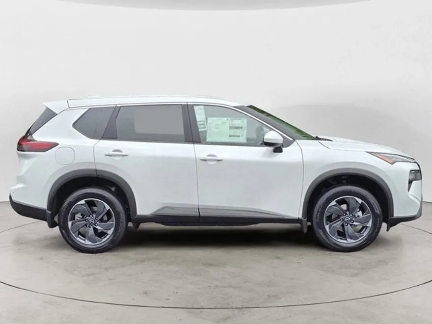 2025 Nissan Rogue SV photo 1