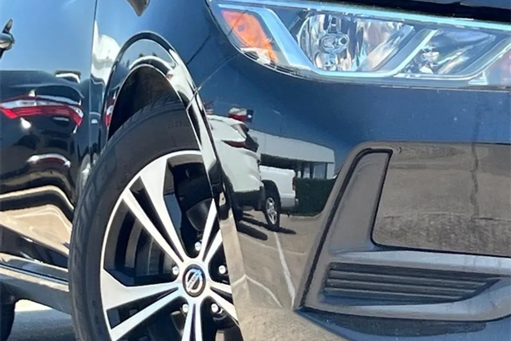 2023 Nissan Sentra SV photo 1