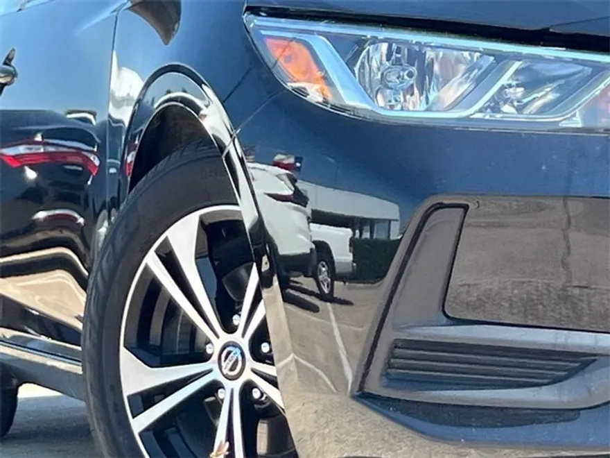 2023 Nissan Sentra SV photo 1