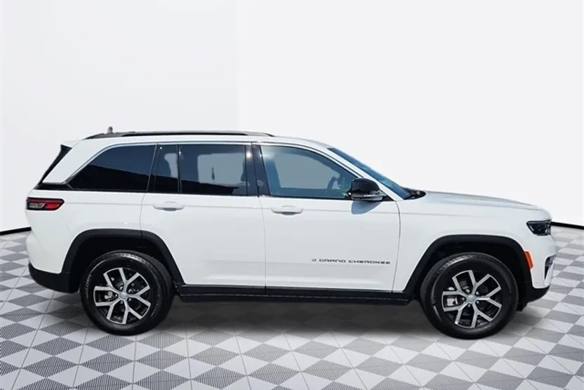 2025 Jeep Grand Cherokee Limited photo 1