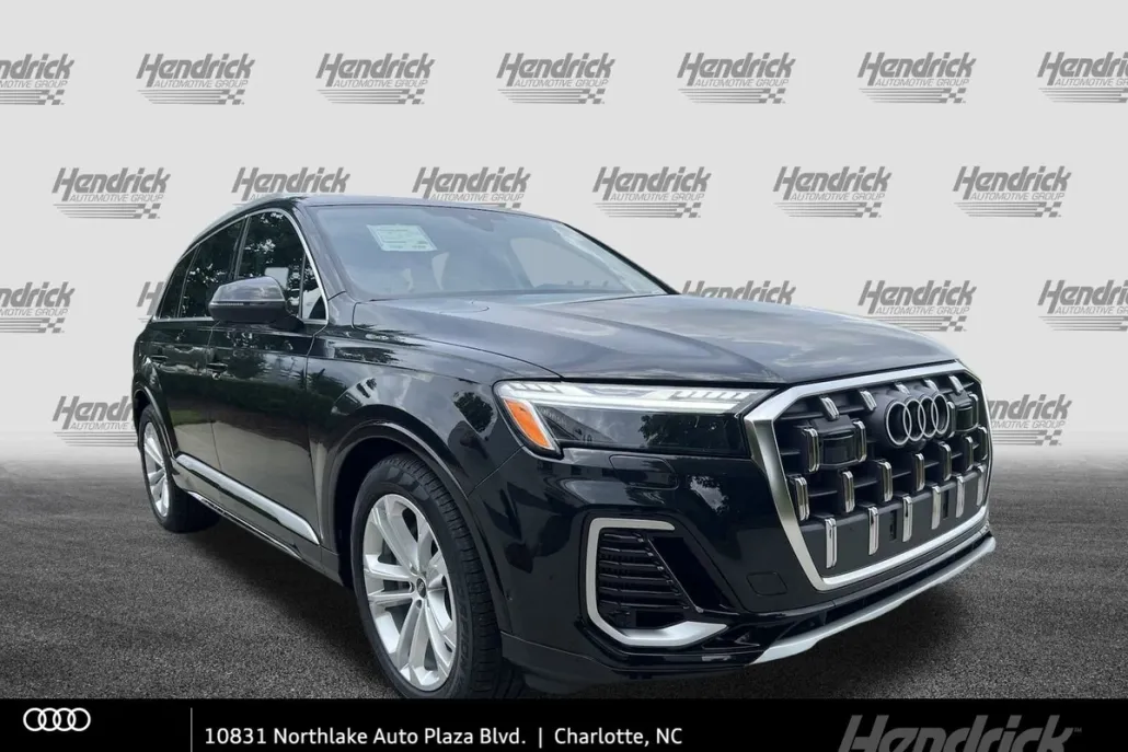 2025 Audi Q7 55 Prestige photo 1