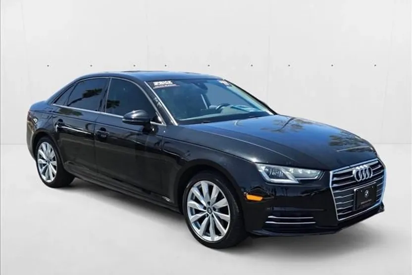 2017 Audi A4 Ultra Premium photo 1