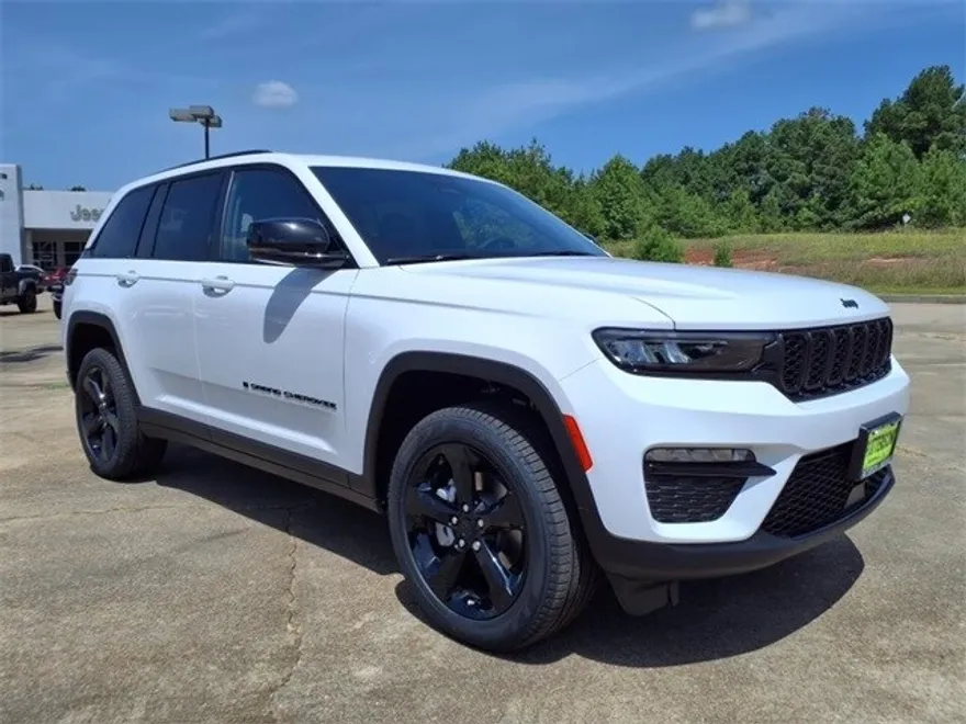 2025 Jeep Grand Cherokee Limited photo 1