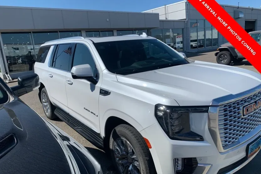2023 Gmc Yukon XL Denali photo 1
