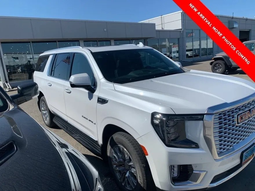 2023 Gmc Yukon XL Denali photo 1