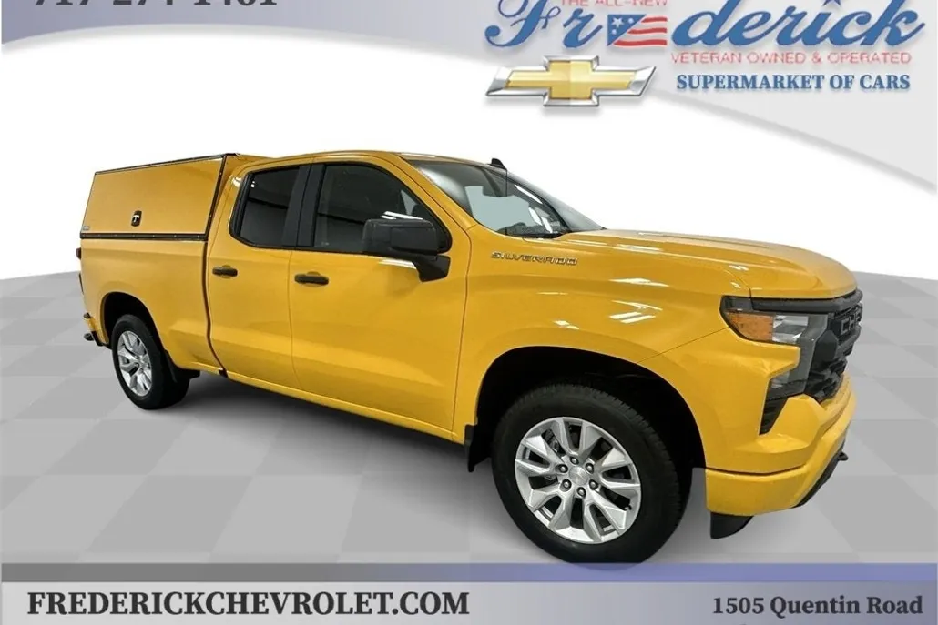 2024 Chevrolet Silverado 1500 Custom photo 1