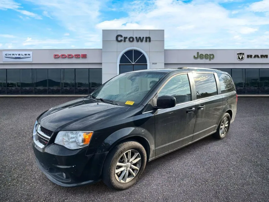 2019 Dodge Grand Caravan SXT photo 1