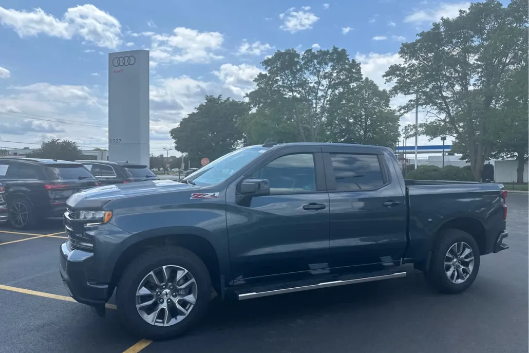 2021 Chevrolet Silverado 1500 RST photo 1