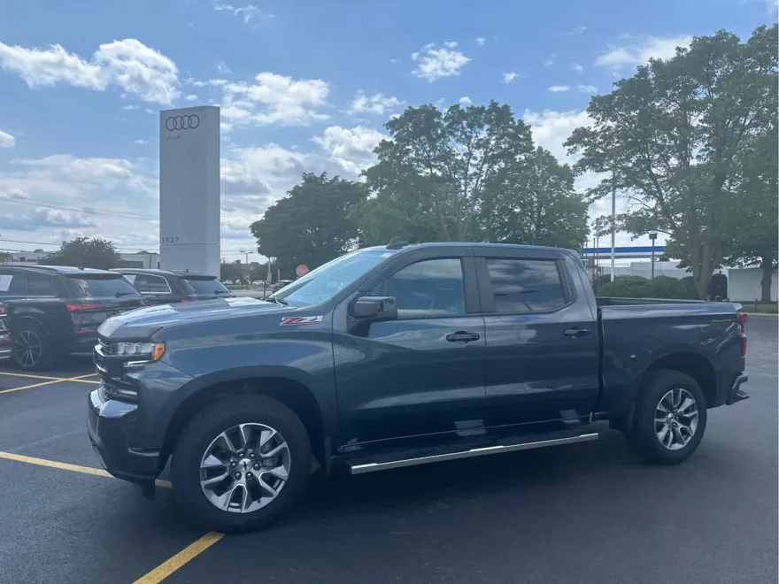 2021 Chevrolet Silverado 1500 RST photo 1