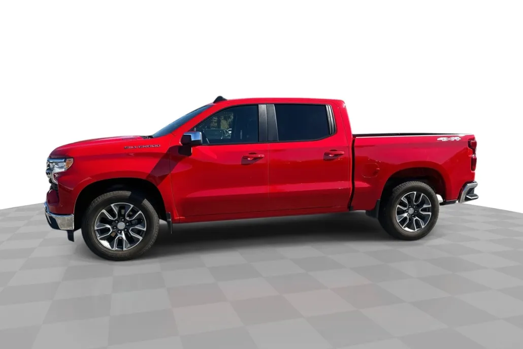 2024 Chevrolet Silverado 1500 LT photo 1