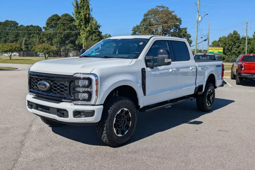 2026 Ford F-250 Lariat photo 1