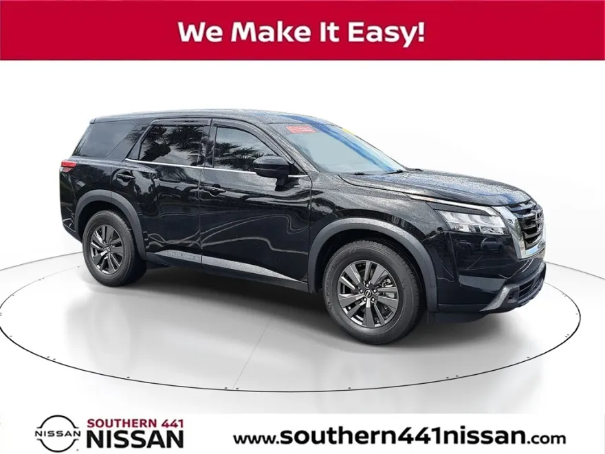 2022 Nissan Pathfinder S photo 1