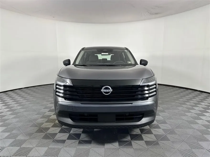 2025 Nissan Kicks S photo 1