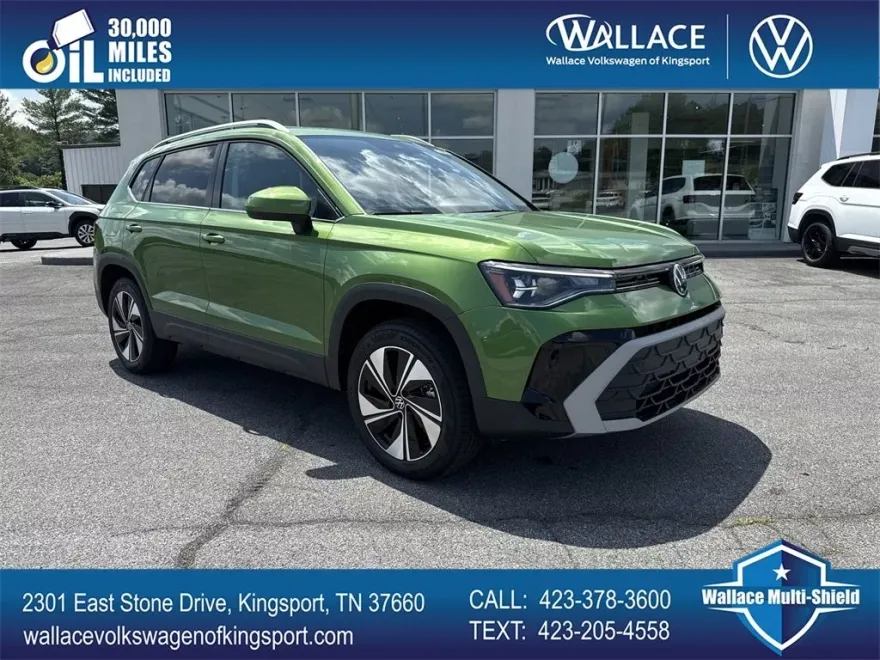 2025 Volkswagen Taos SE photo 1