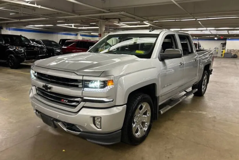 2017 Chevrolet Silverado LTZ photo 1