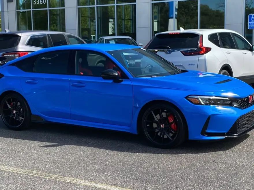 2025 Honda Civic Type R Hatchback photo 1