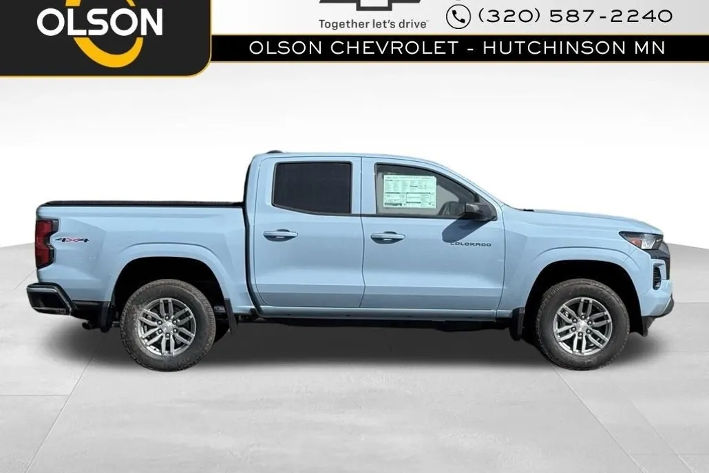 2025 Chevrolet Colorado Work Truck LT photo 1