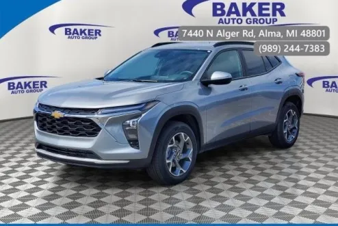 2025 Chevrolet Trax LT photo 2