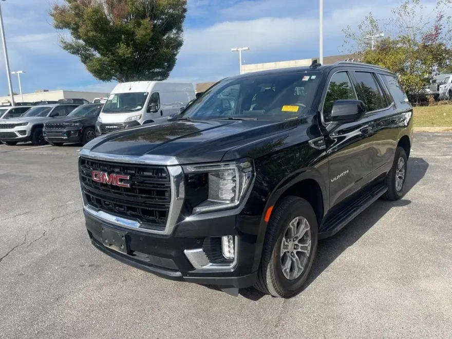 2023 Gmc Yukon SLE photo 1