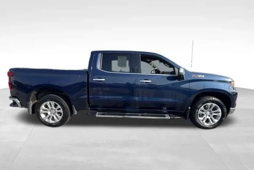 2023 Chevrolet Silverado 1500 LTZ photo 1