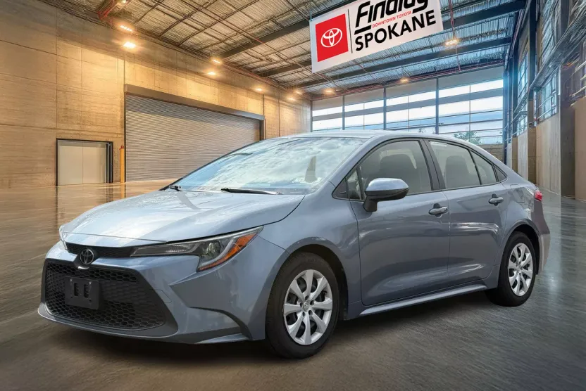 2022 Toyota Corolla LE photo 1