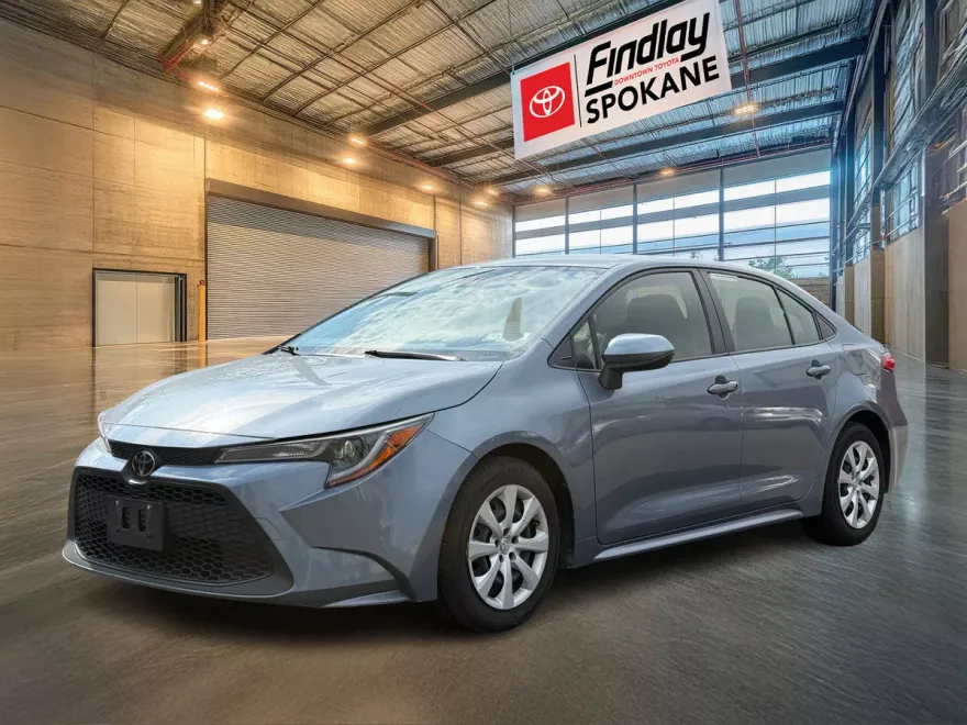 2022 Toyota Corolla LE photo 1