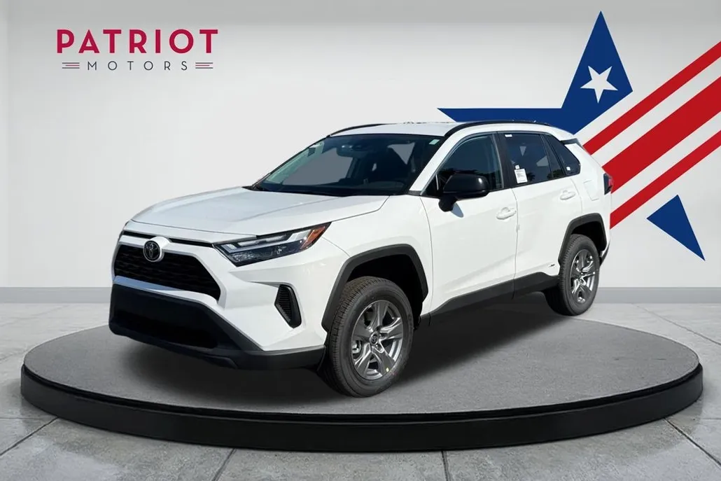 2025 Toyota RAV4 Hybrid LE photo 1
