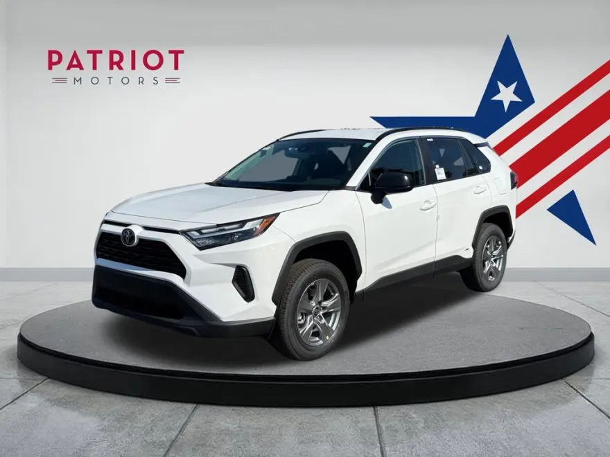 2025 Toyota RAV4 Hybrid LE photo 1