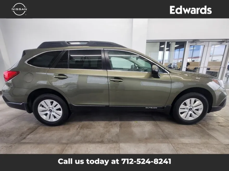 2019 Subaru Outback 2.5i Premium photo 1
